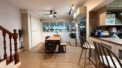 Blk 327 Jurong East Street 31 (Jurong East), HDB Executive #554154261